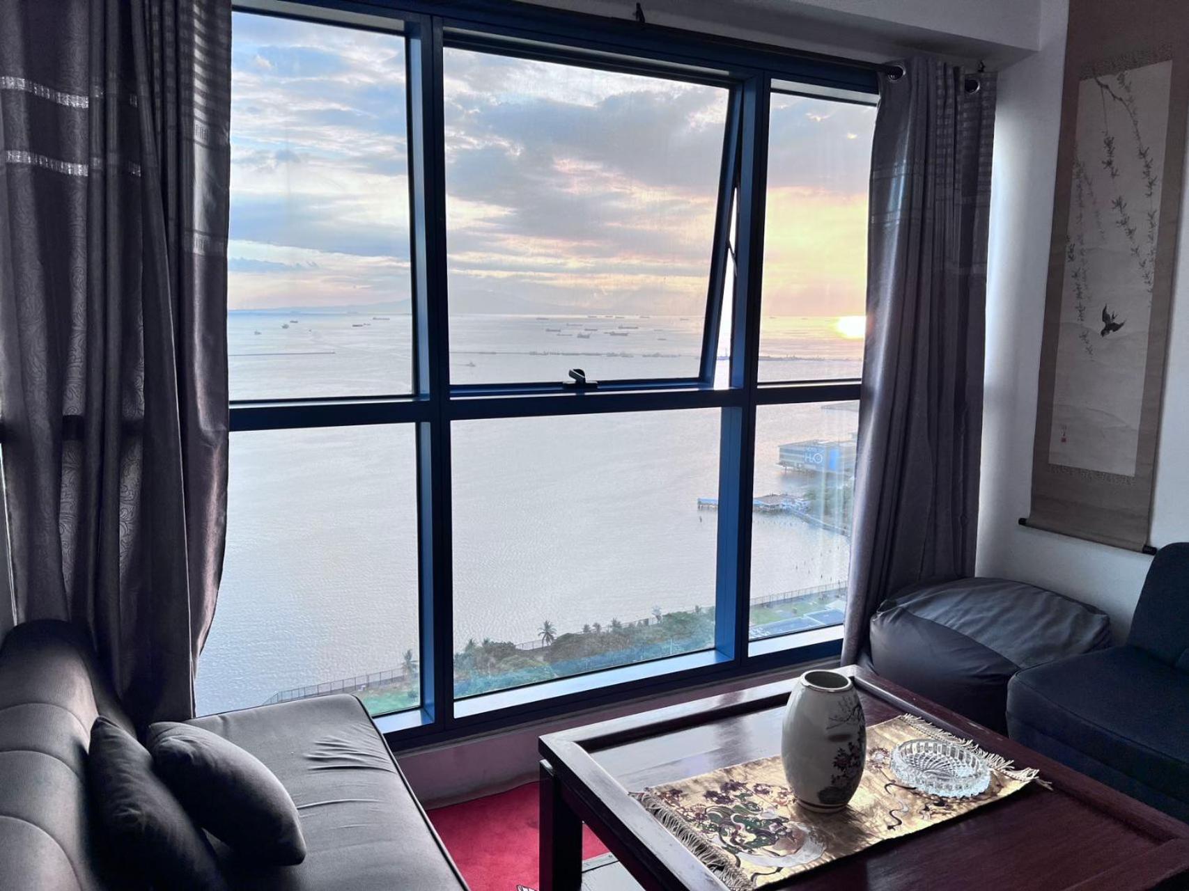 Dreamy Sunset Bay Manila Exterior foto