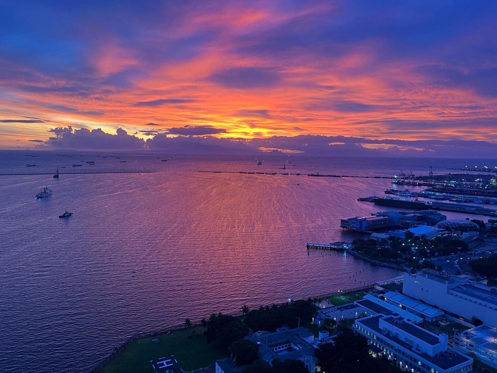 Dreamy Sunset Bay Manila Exterior foto